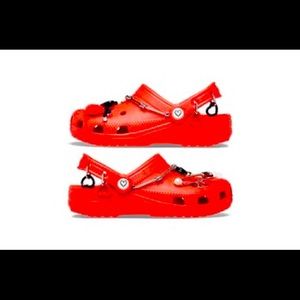 Karol G crocs colab
